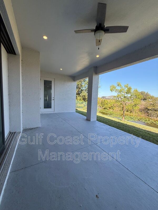 1229 NE 19th Ave property image