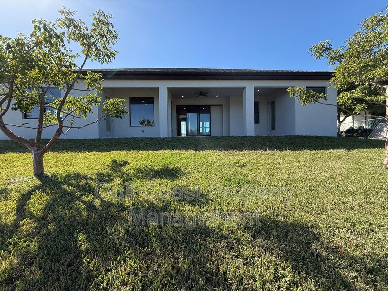 1229 NE 19th Ave property image