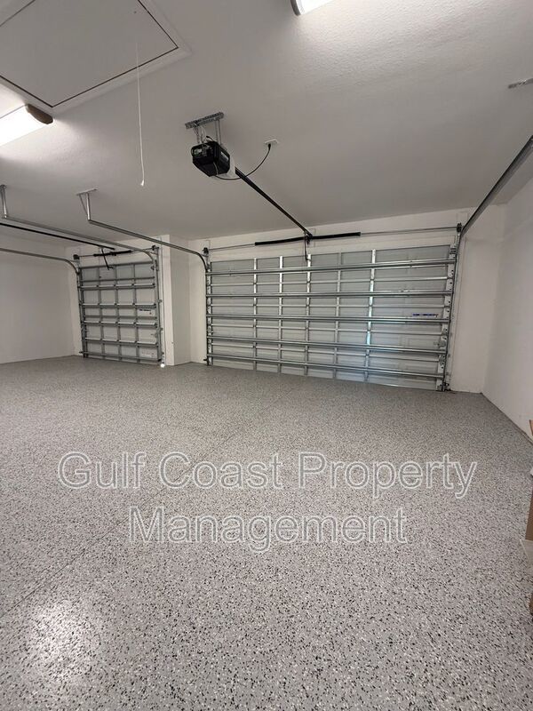 1229 NE 19th Ave property image