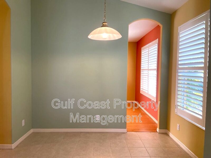 3BR + Den Pool Home in Quiet Cul-de-Sac Available Immediately For Annual Rent property image