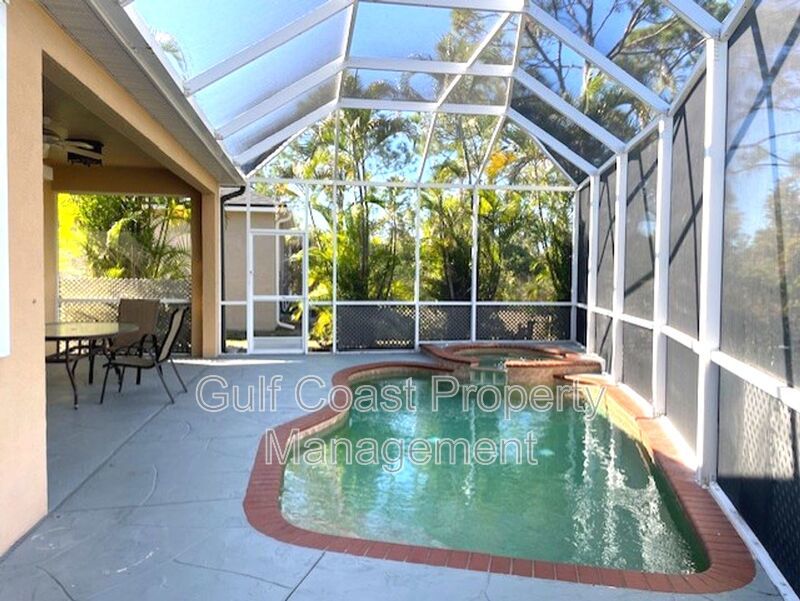 3BR + Den Pool Home in Quiet Cul-de-Sac Available Immediately For Annual Rent property image