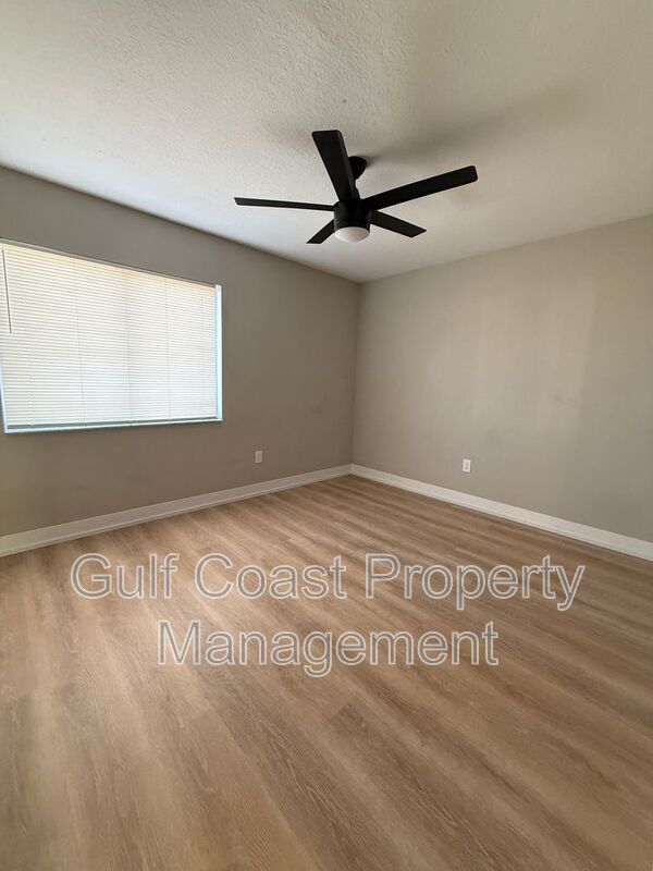 8127 Chesebro Ave property image