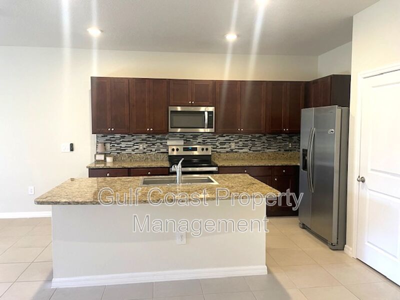 Gated Palmer Ranch Townhome Near Legacy Trail & Gulf Beaches property image