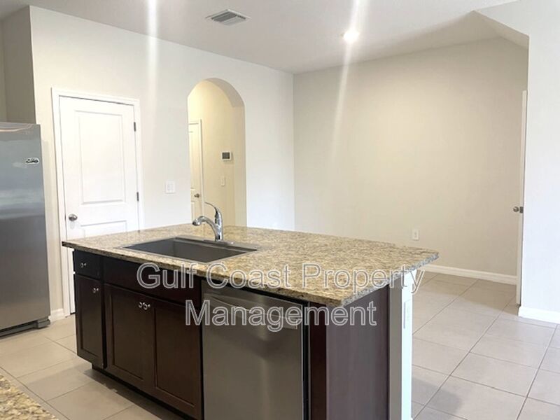 Gated Palmer Ranch Townhome Near Legacy Trail & Gulf Beaches property image