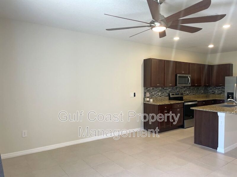 Gated Palmer Ranch Townhome Near Legacy Trail & Gulf Beaches property image