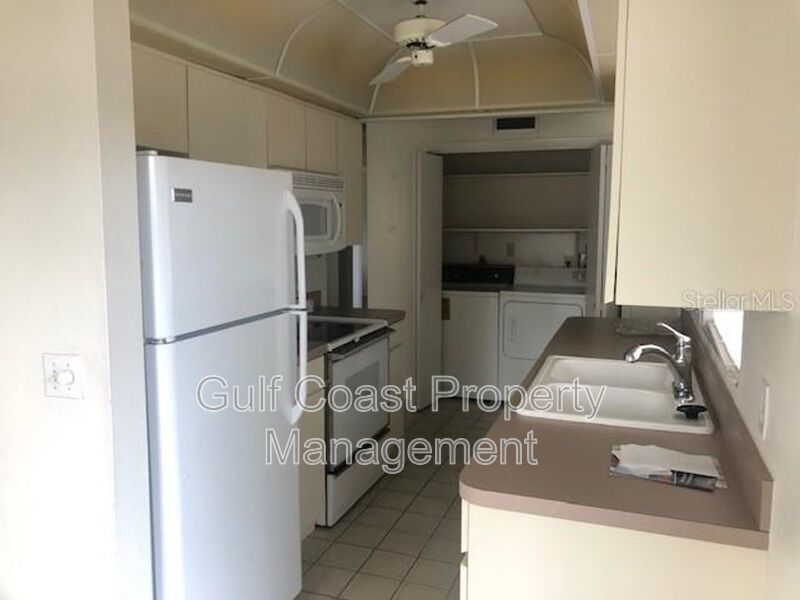 2/ 2 Condo in Quiet 55+ Community property image