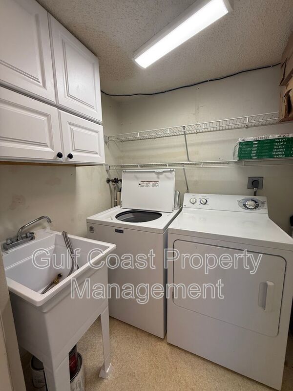 7035 Cedarhurst Dr Apt 1 property image