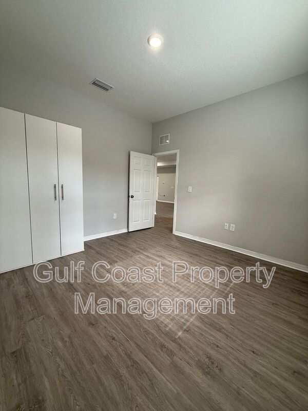 3315 53rd Street West property image