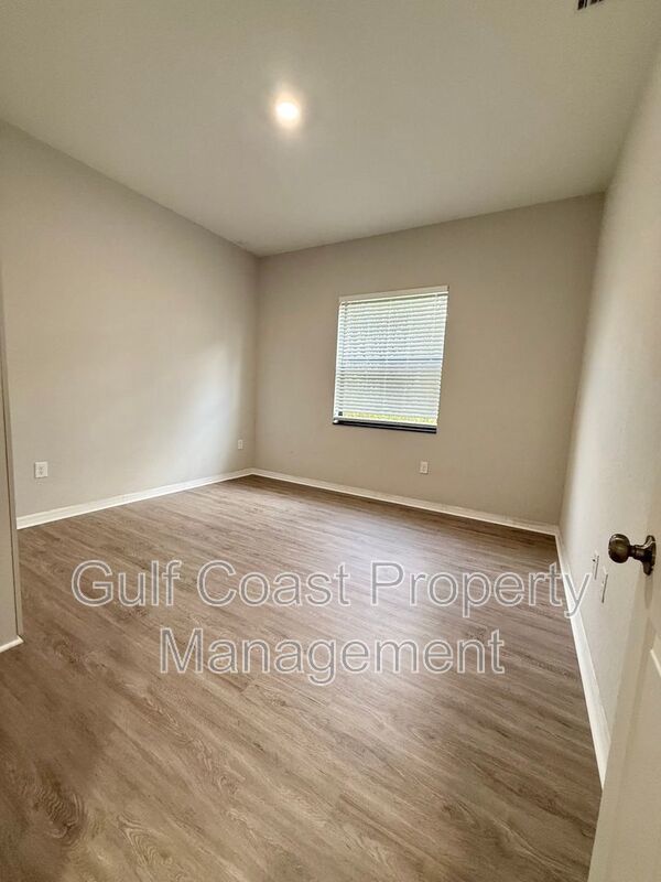 3315 53rd Street West property image