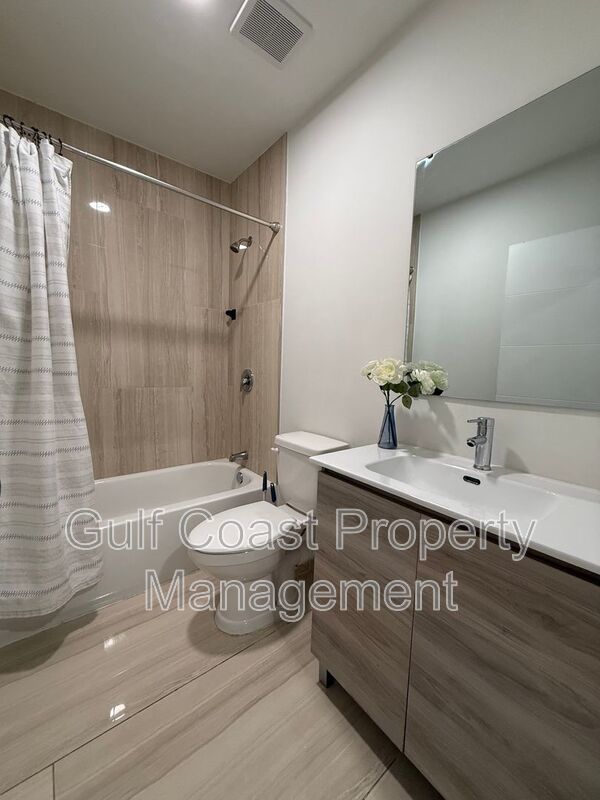 3315 53rd Street West property image