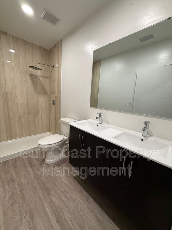 3315 53rd Street West property image