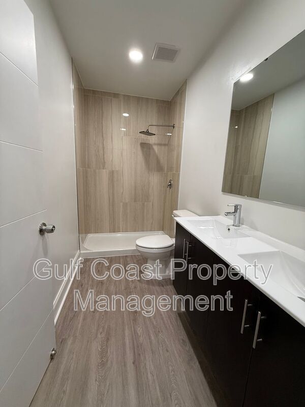 3315 53rd Street West property image