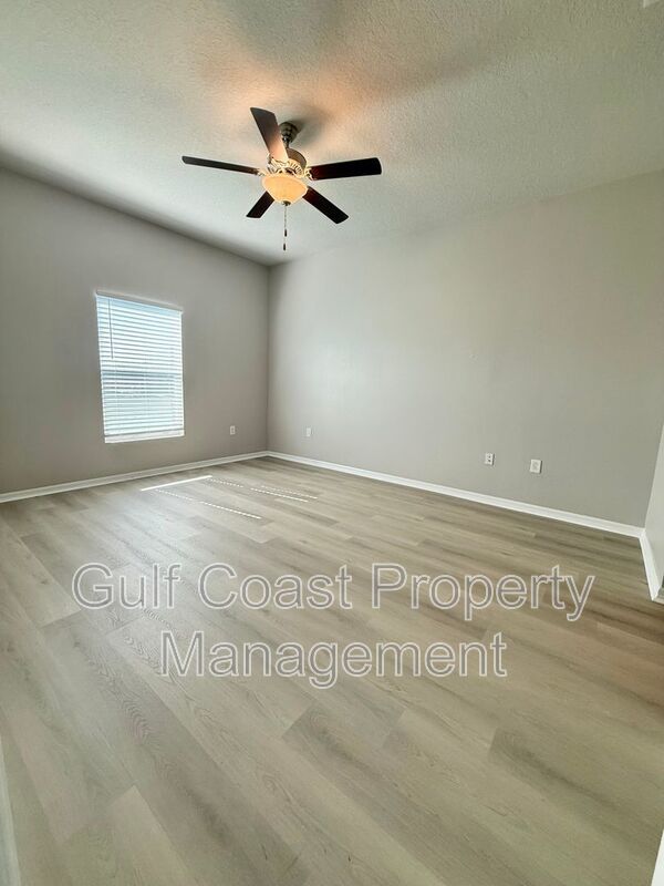 1716 NW 12th Terrace property image