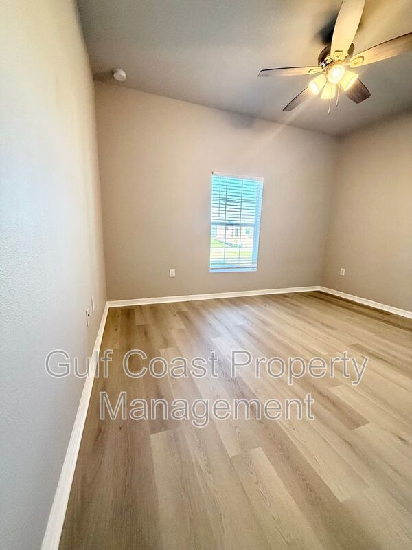 1716 NW 12th Terrace property image