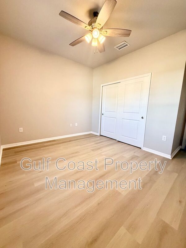 1716 NW 12th Terrace property image