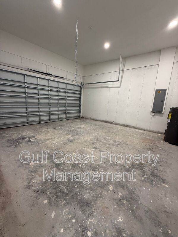 1914 NE 18th Avenue property image