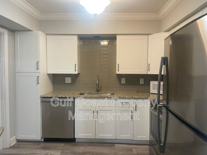 Charming Rental with Modern Upgrades and Spacious Fenced Yard property image