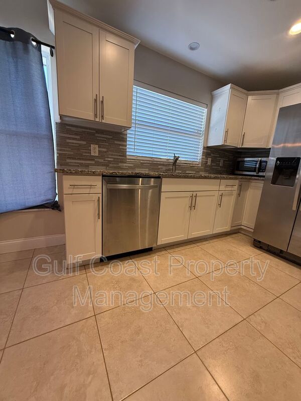 13802 2nd St property image