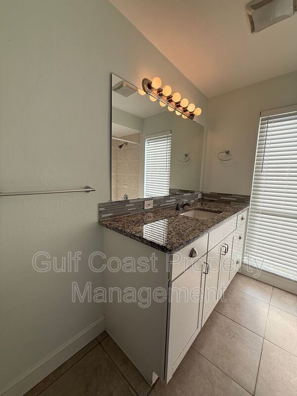 13802 2nd St property image