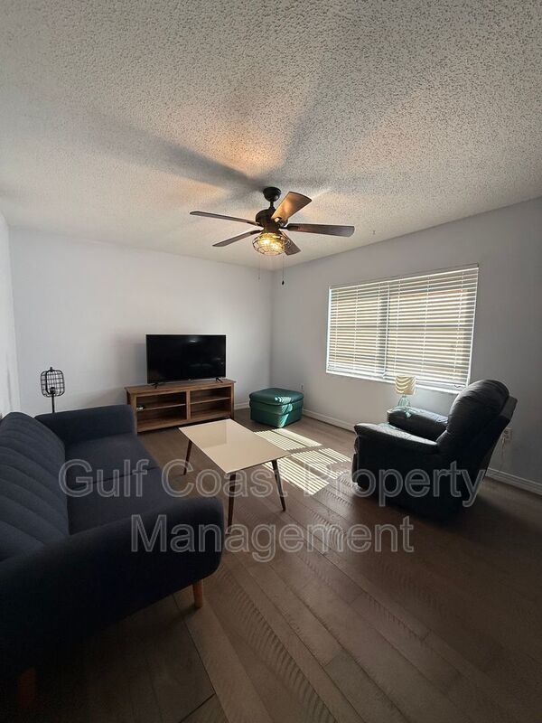 40 1st Ave Bottom Unit property image