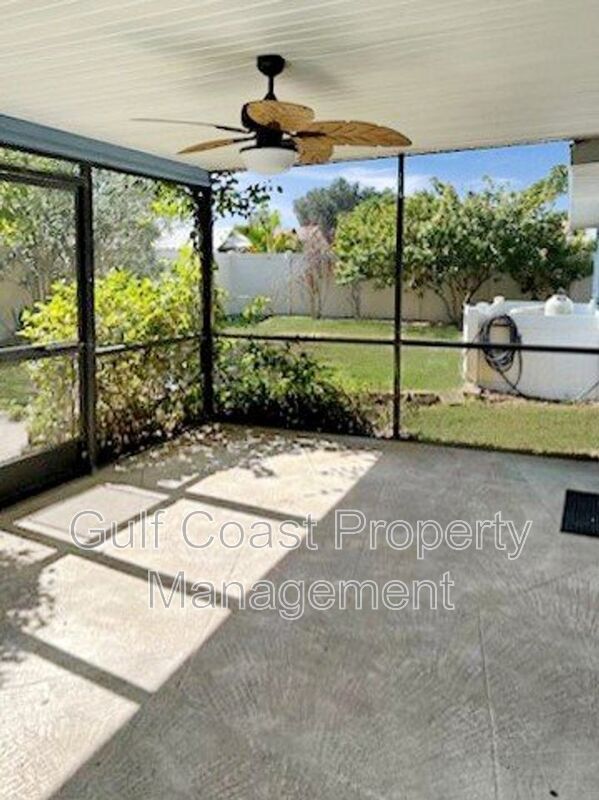 Beautifully Updated 2-Bedroom Annual Pool Home with Boat Parking – Cordova Lakes property image