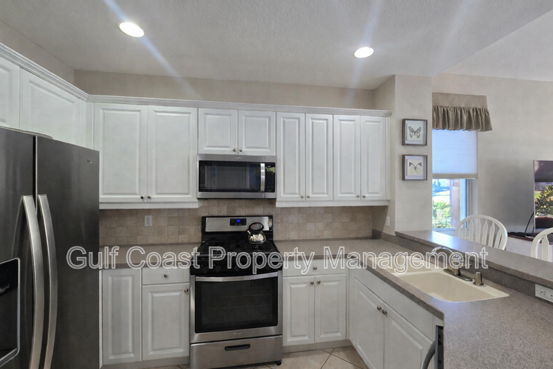 Annual Rental with Den and Two-Car Garage Located in Waterlefe with Golf and Water Views property image