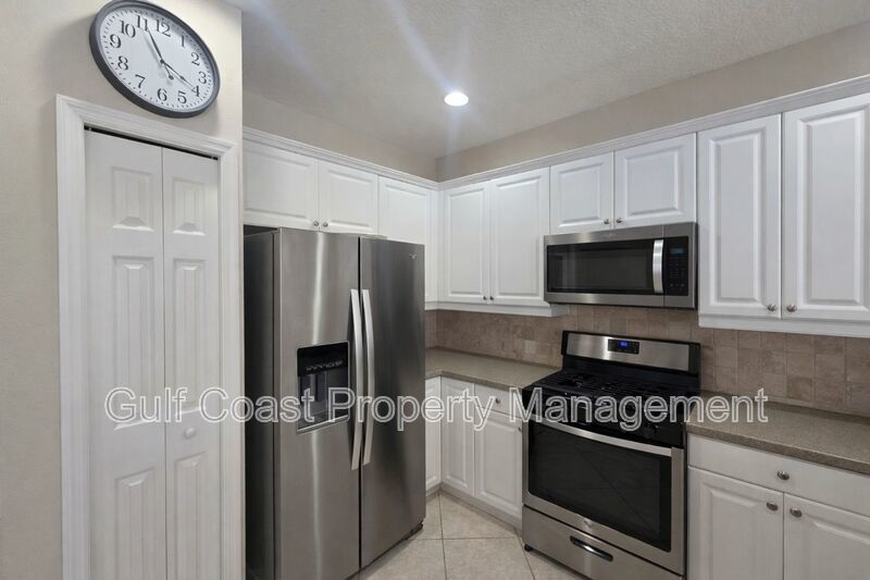 Annual Rental with Den and Two-Car Garage Located in Waterlefe with Golf and Water Views property image