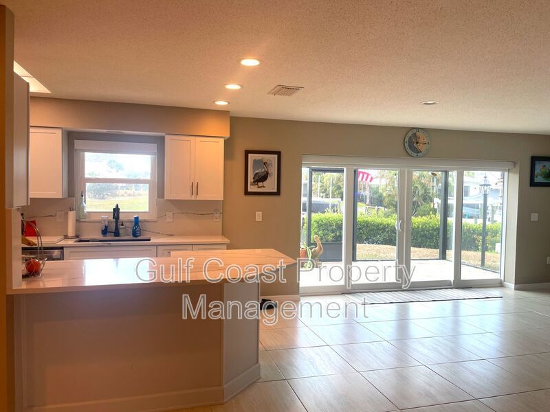 Boater’s Dream: Intracoastal Access, 10,000 lb Lift & Waterfront Firepit Nights property image