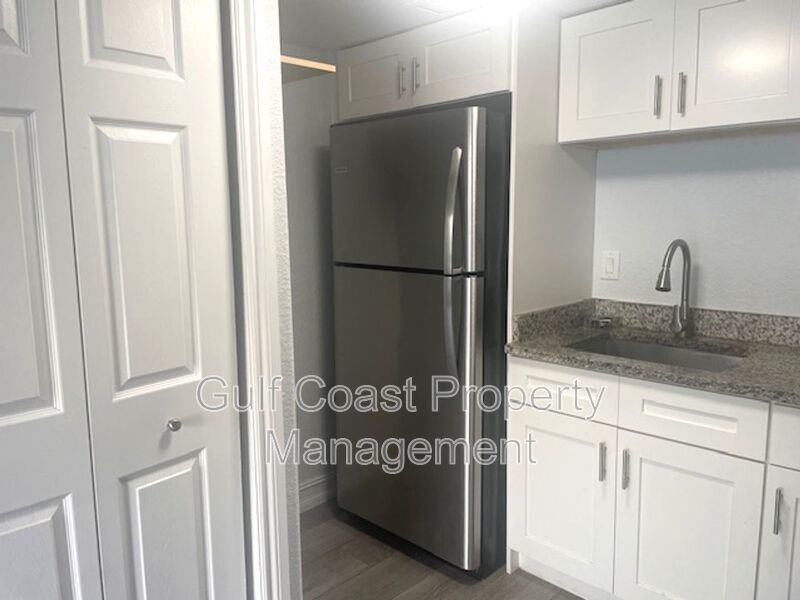 Charming 1-Bedroom Rental Close to Siesta Key Beach property image