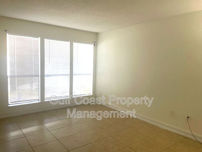 Spacious 3BR/2BA Condo Near Siesta Key Beach – Amenities Included! property image