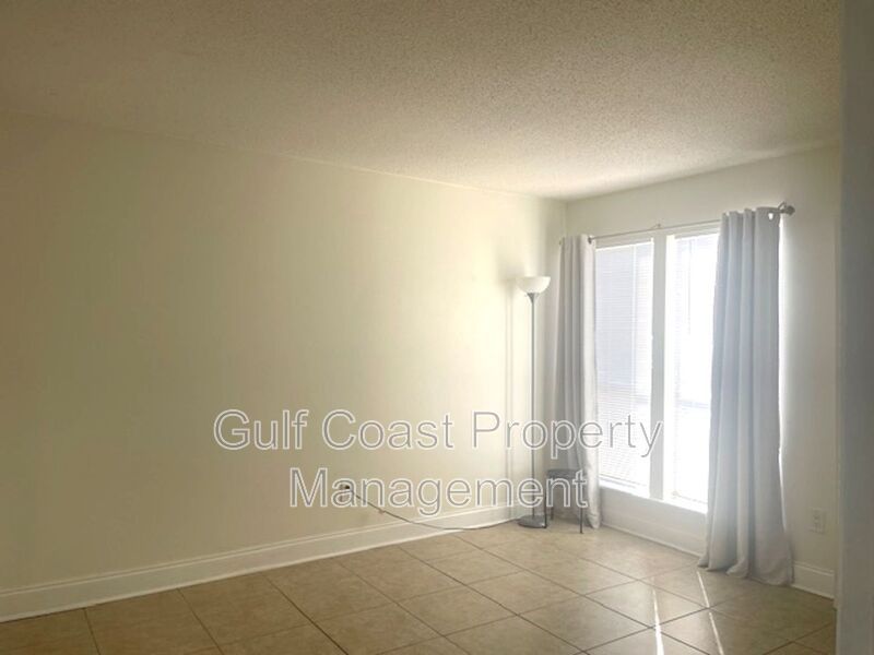 Spacious 3BR/2BA Condo Near Siesta Key Beach – Amenities Included! property image