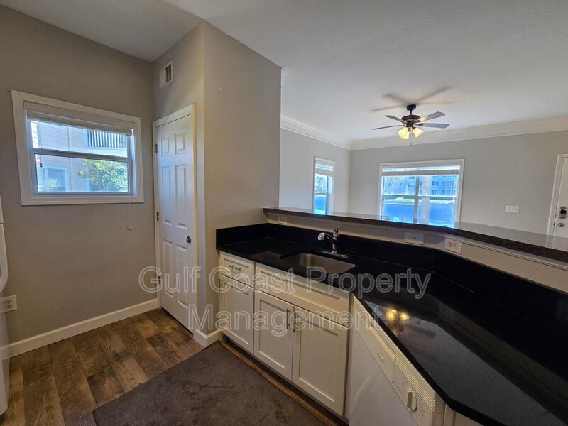 Annual Updated One Bedroom, Lakefront Condo in Gated Palms of Cortez – Ground Floor with Washer & Dryer property image