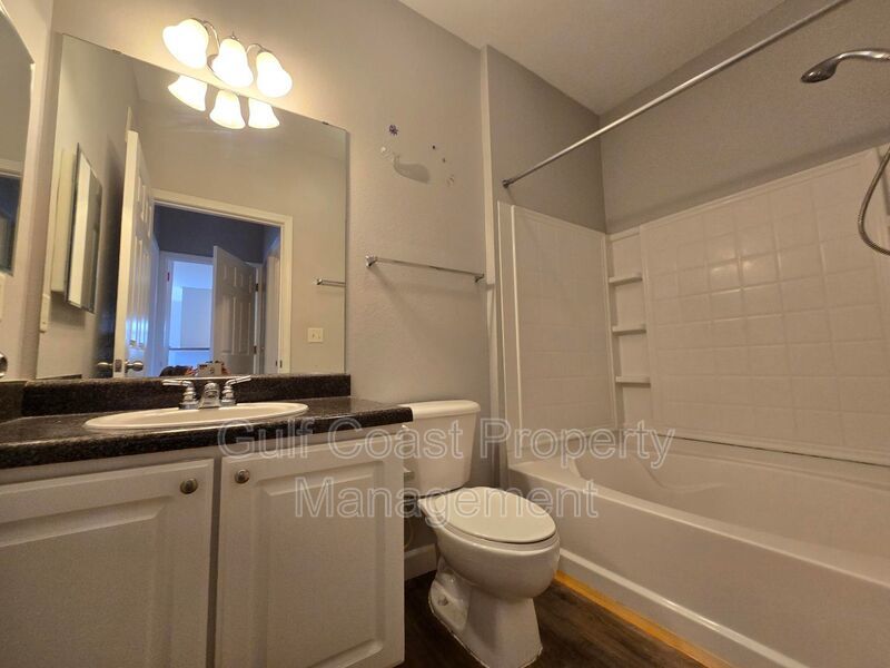 Annual Updated One Bedroom, Lakefront Condo in Gated Palms of Cortez – Ground Floor with Washer & Dryer property image