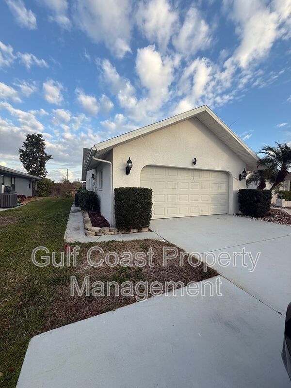 Stunning Furnished Pool him on Accessible Canal property image