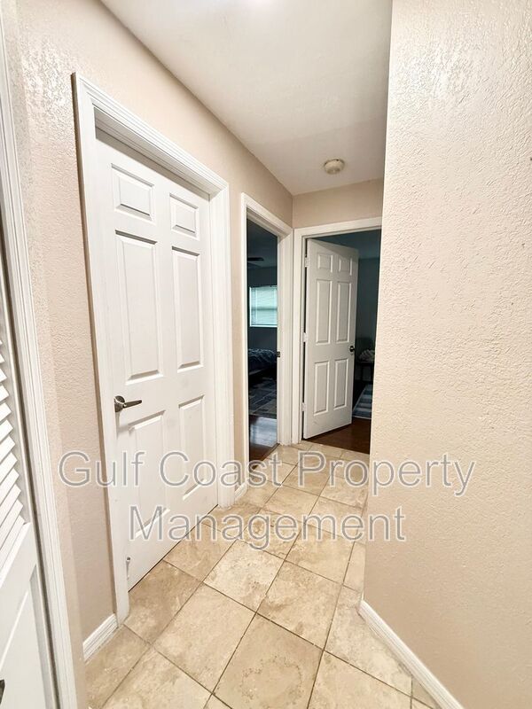 Stunning Furnished Pool him on Accessible Canal property image