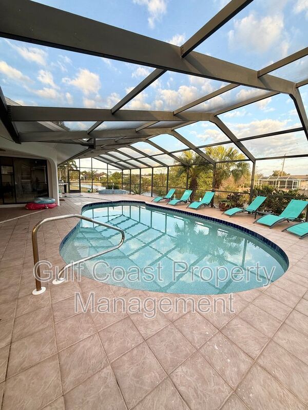 Stunning Furnished Pool him on Accessible Canal property image