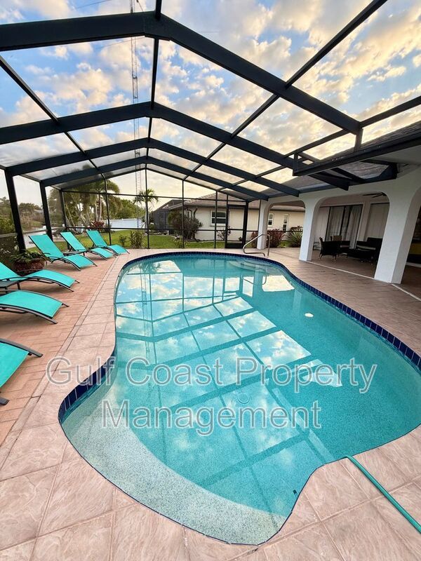 Stunning Furnished Pool him on Accessible Canal property image