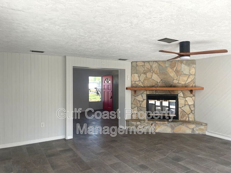 Beautiful 3-Bedroom Home with Lap Pool and Pet Friendly property image