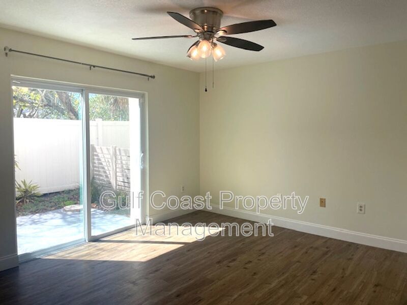 Modern Renovated Condo in Prime Sarasota Location property image