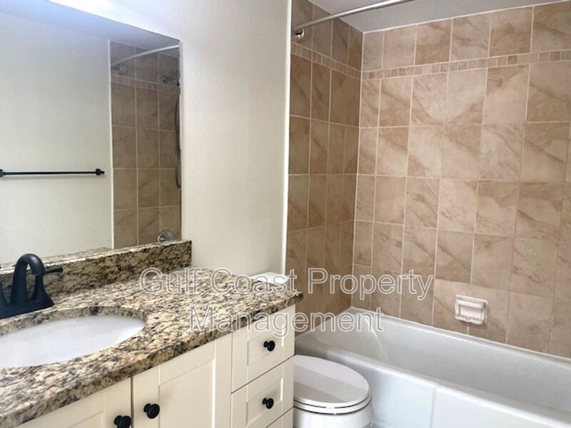 Modern Renovated Condo in Prime Sarasota Location property image
