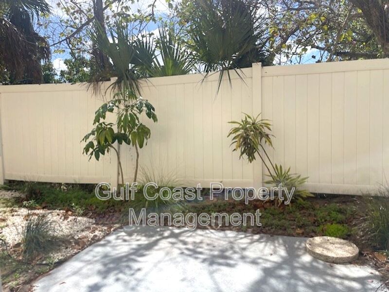 Modern Renovated Condo in Prime Sarasota Location property image