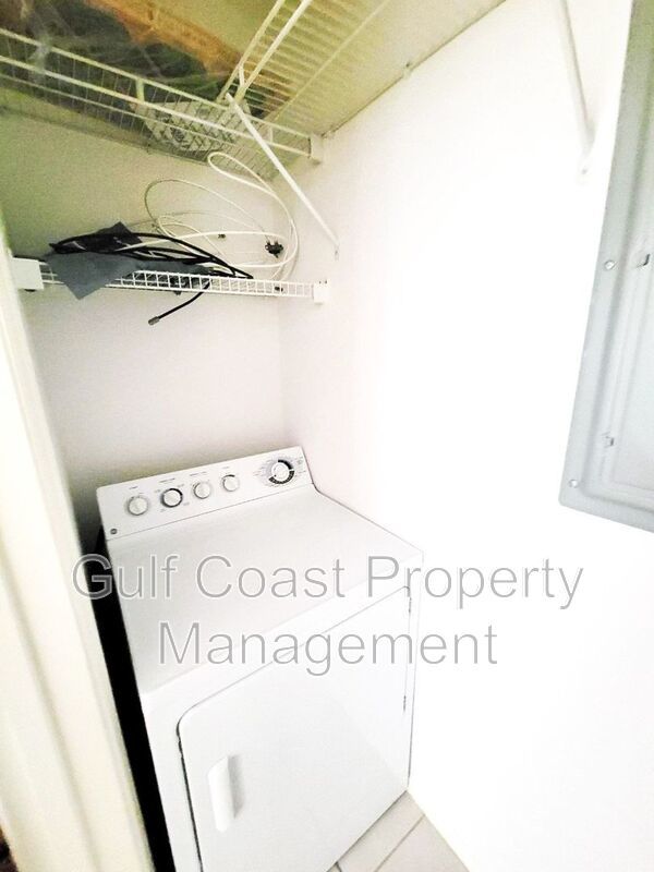 Charming One Bedroom, One Bath Condo in Gated Bay Pointe at Cortez property image