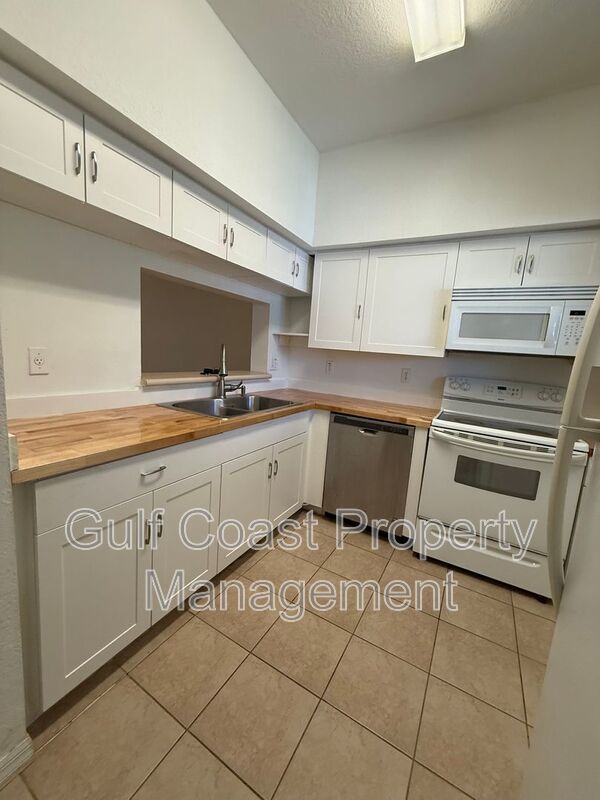 8416 BERNWOOD COVE LOOP Unit #1612 property image