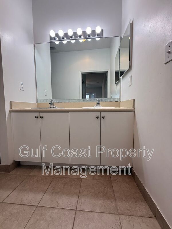 8416 BERNWOOD COVE LOOP Unit #1612 property image