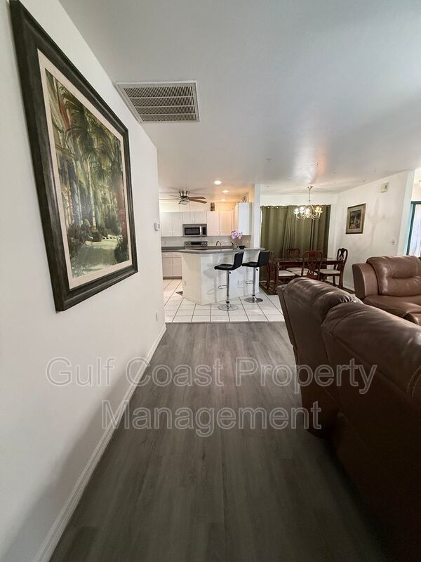 2612 7TH St W property image