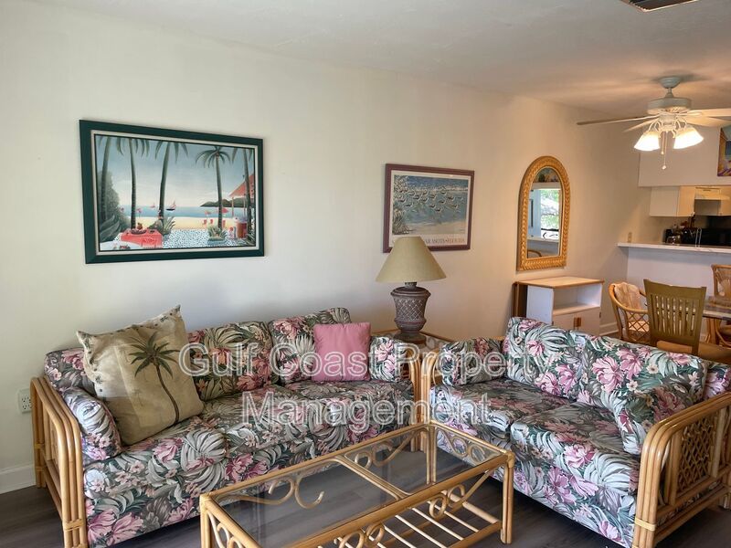 Boater's Dream! 2/2 on Whitaker Bayou with Boat Dock Included property image