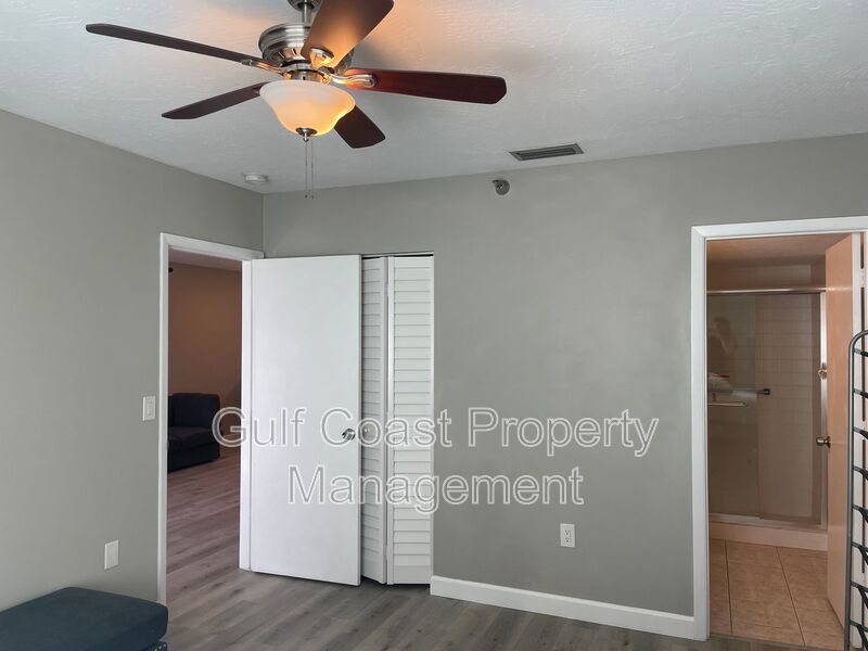 Boater's Dream! 2/2 on Whitaker Bayou with Boat Dock Included property image