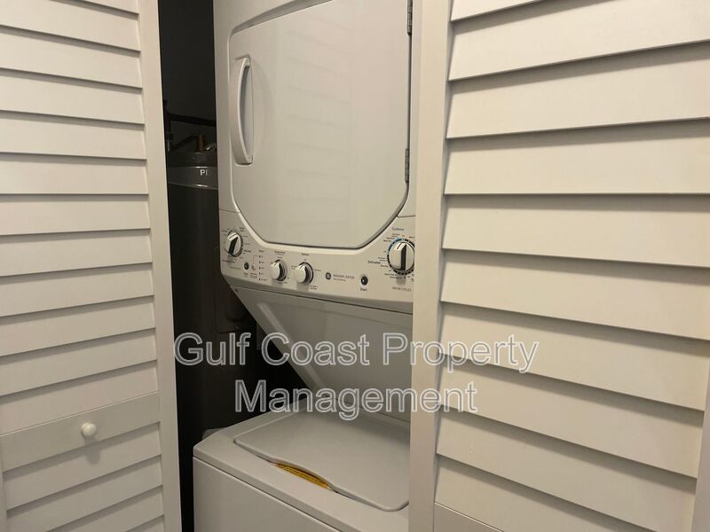 Boater's Dream! 2/2 on Whitaker Bayou with Boat Dock Included property image