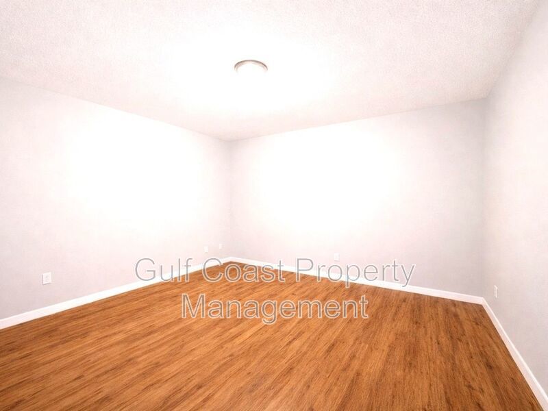 Annual 2/2 Condo with Flex Room in River Preserve Featuring Community Pool property image