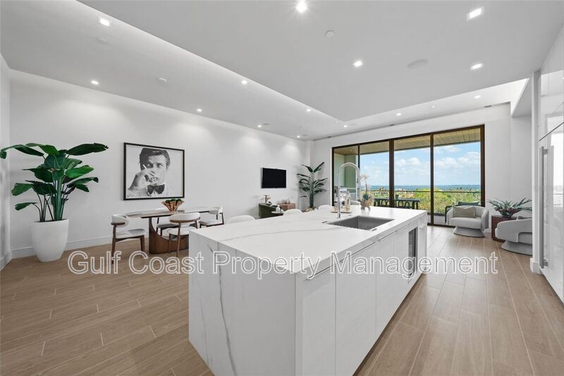 Unfurnished Luxury Rental at The St. Regis Longboat Key property image